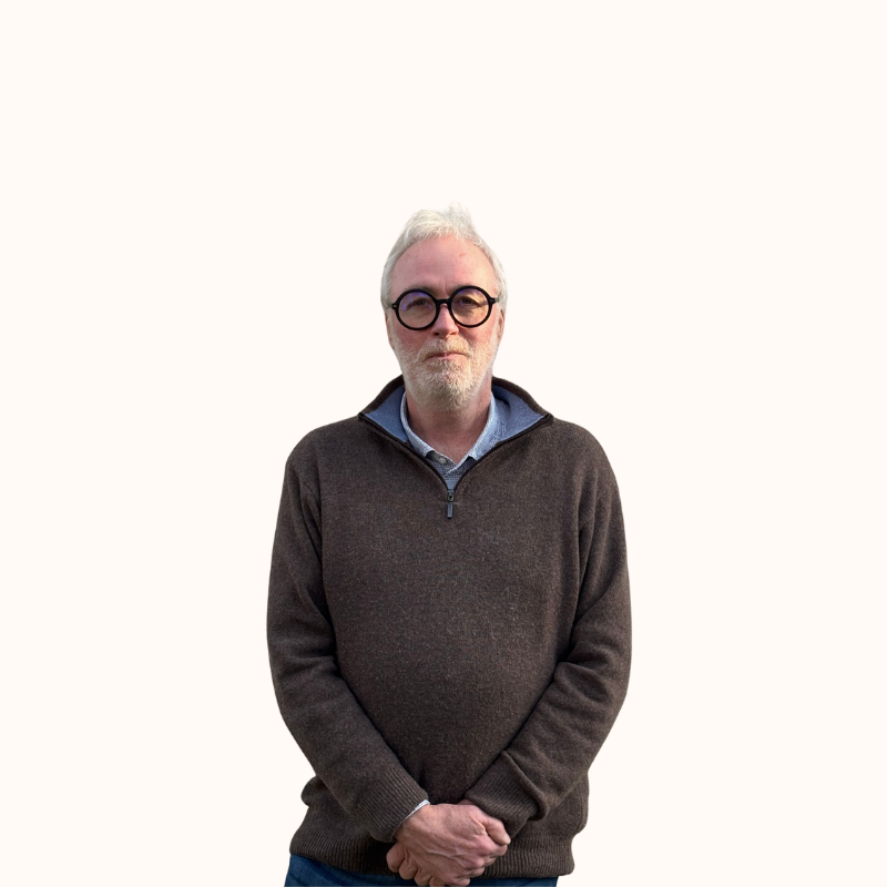 simple professional linkedin profile picture 2